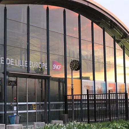 Fully-equipped Near The Center Of