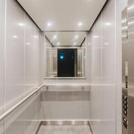 Fully-equipped Near The Center Of